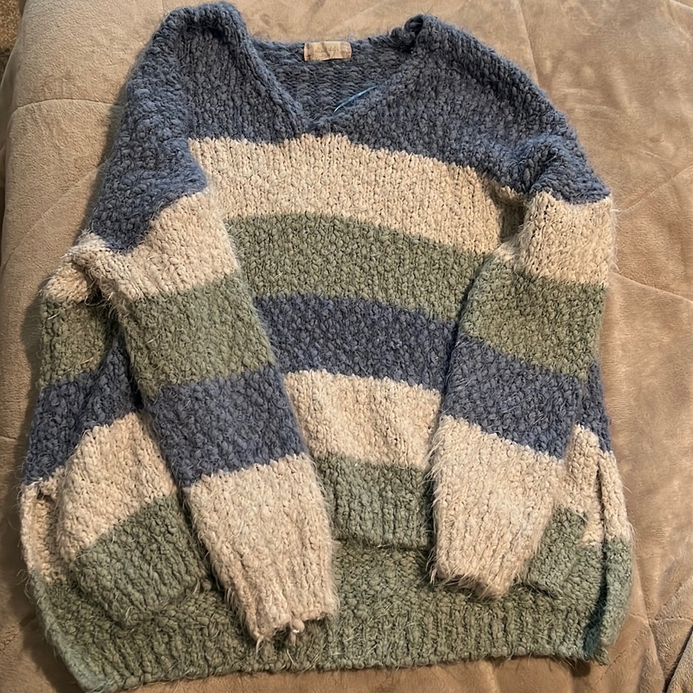 altard state sweater